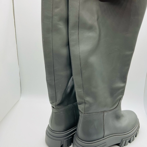 MARC FISHER WOMEN’S BEAUTIFUL TALL GRAY LEATHER PLATFORM MALENA BOOTS SIZE 8.5 - Picture 8 of 15